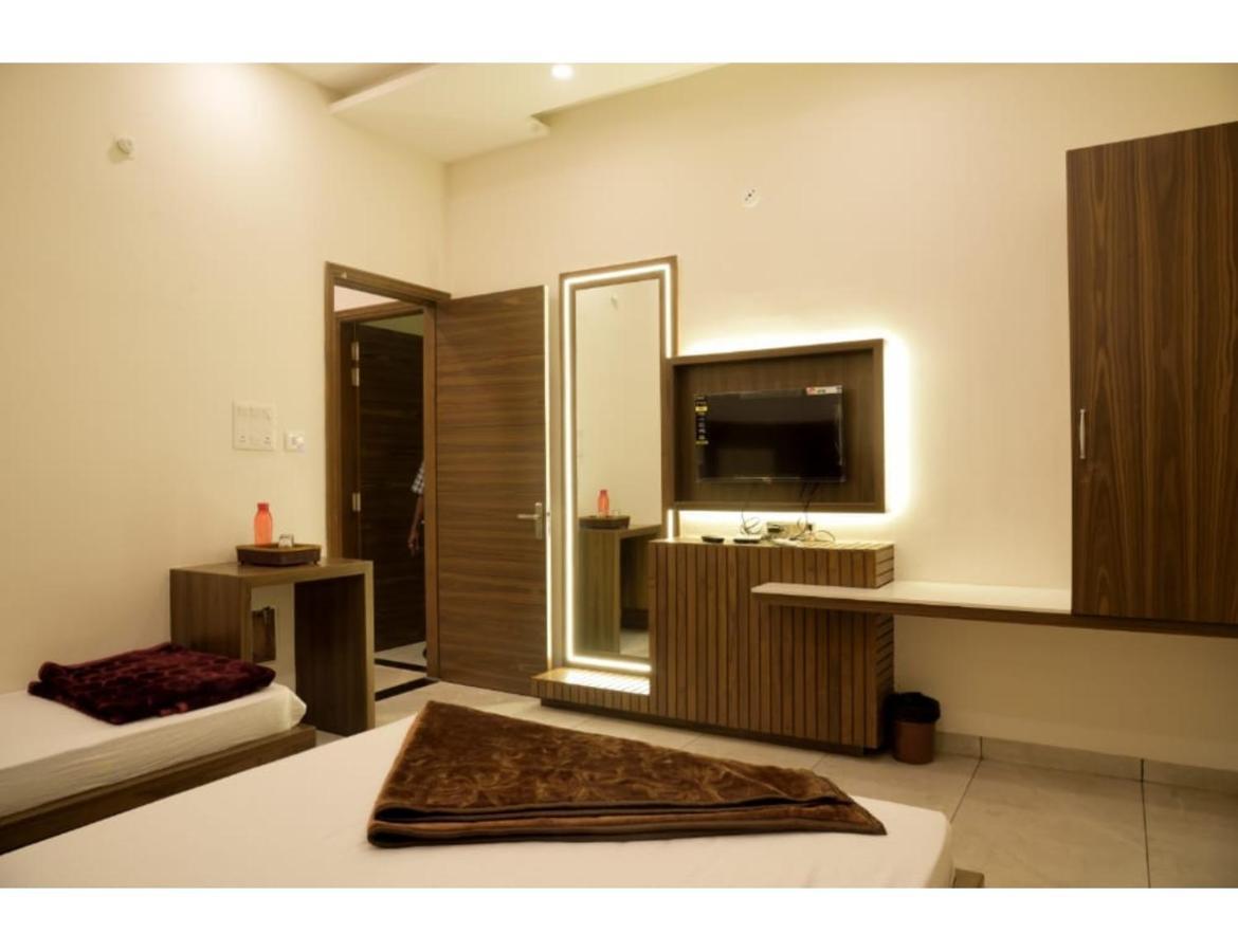 Hotel Govindam, Ujjain Exterior photo